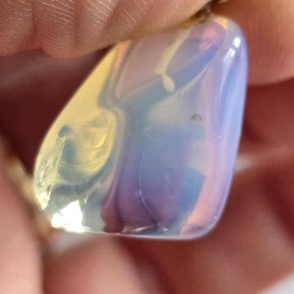 Opalite pendant iridescent nugget glass rainbow milky - Picture 6 of 13